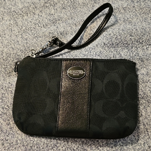 Coach Black Quilted Shoulder Bag with Silver Hardware - Picture 6 of 6